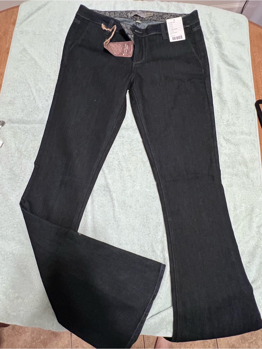 Paige Women's Slim Fit Low Rise Black Denim Bootcut 5-Pocket Jeans 31